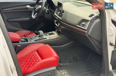 Позашляховик / Кросовер Audi SQ5 2018 в 