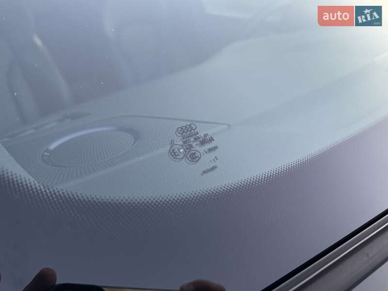 Внедорожник / Кроссовер Audi SQ5 2015 в Киеве