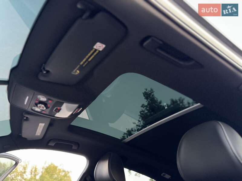 Внедорожник / Кроссовер Audi SQ5 2015 в Киеве