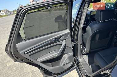 Внедорожник / Кроссовер Audi SQ5 2018 в 