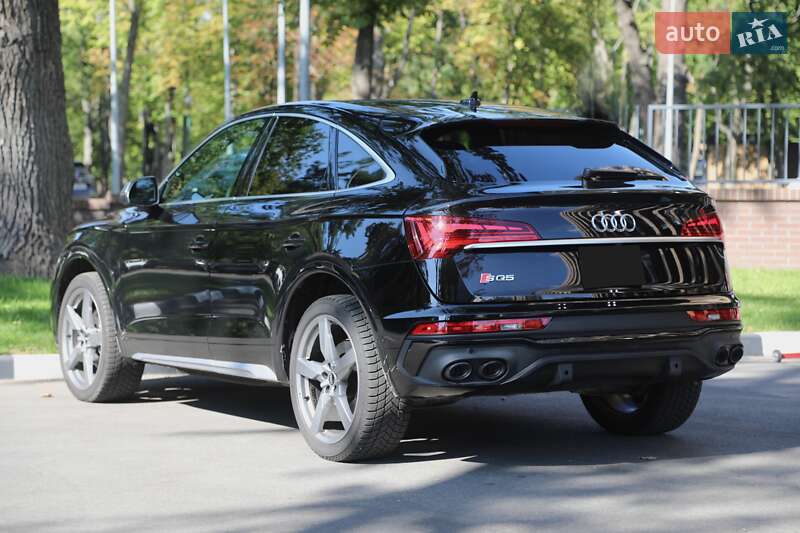 Внедорожник / Кроссовер Audi SQ5 2022 в Харькове
