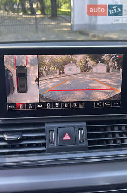 Внедорожник / Кроссовер Audi SQ5 2019 в 