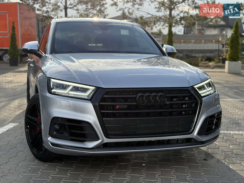 Позашляховик / Кросовер Audi SQ5 2018 в Рівному