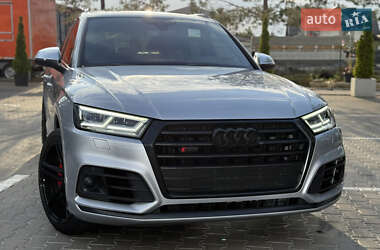 Внедорожник / Кроссовер Audi SQ5 2018 в 