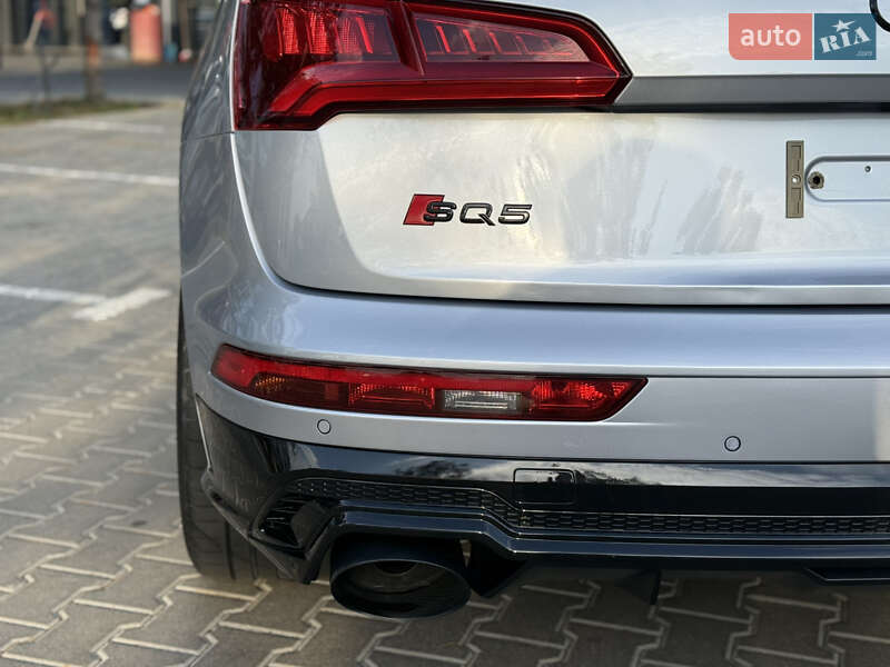 Позашляховик / Кросовер Audi SQ5 2018 в Рівному