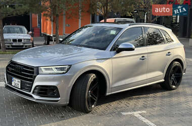 Внедорожник / Кроссовер Audi SQ5 2018 в 