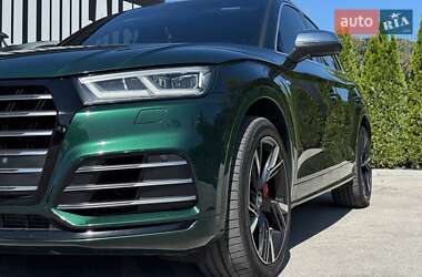 Внедорожник / Кроссовер Audi SQ5 2017 в 