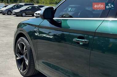 Внедорожник / Кроссовер Audi SQ5 2017 в 
