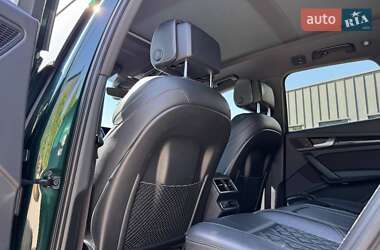 Внедорожник / Кроссовер Audi SQ5 2017 в 