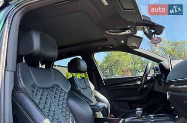 Внедорожник / Кроссовер Audi SQ5 2017 в 