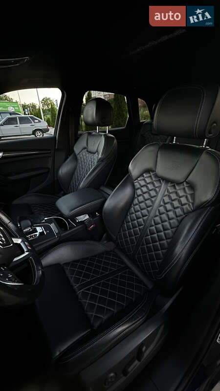 Внедорожник / Кроссовер Audi SQ5 2017 в Стрые