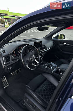 Внедорожник / Кроссовер Audi SQ5 2017 в 
