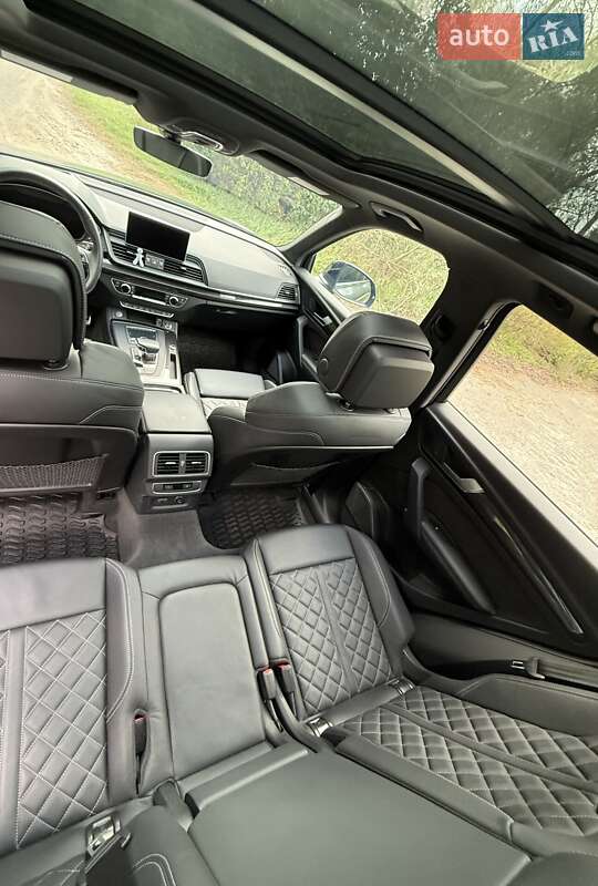 Внедорожник / Кроссовер Audi SQ5 2018 в Киеве