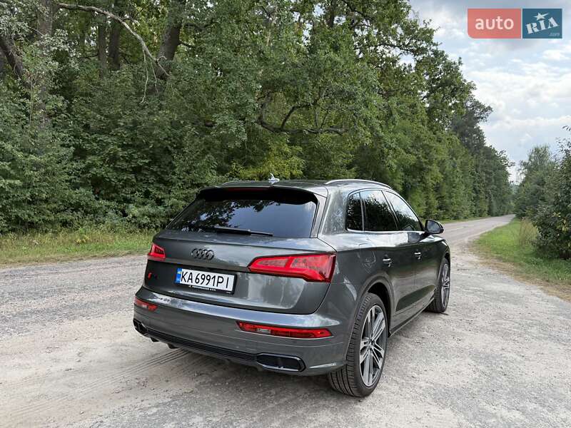 Внедорожник / Кроссовер Audi SQ5 2018 в Киеве