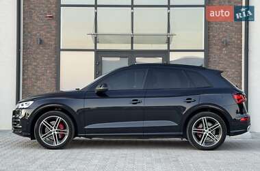 Внедорожник / Кроссовер Audi SQ5 2020 в 