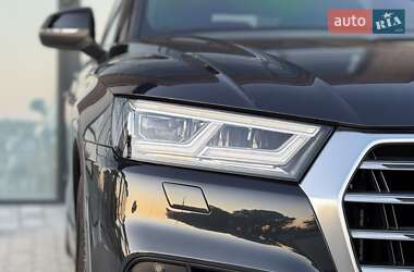 Внедорожник / Кроссовер Audi SQ5 2020 в 