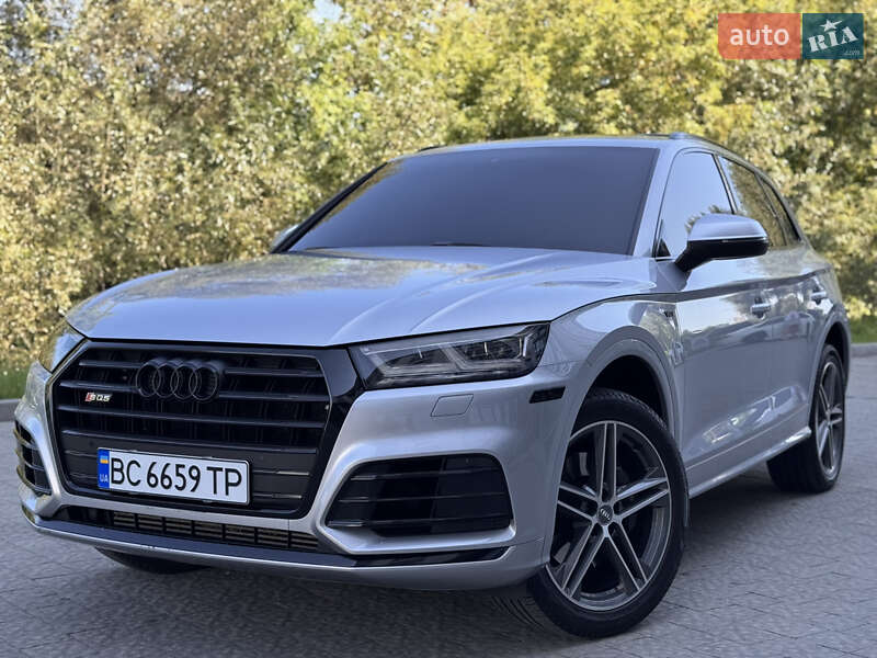 Внедорожник / Кроссовер Audi SQ5 2017 в 