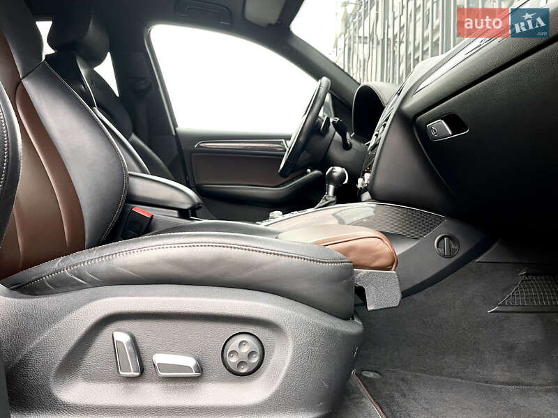Внедорожник / Кроссовер Audi SQ5 2013 в Киеве