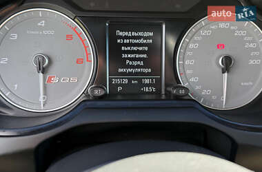 Внедорожник / Кроссовер Audi SQ5 2015 в 