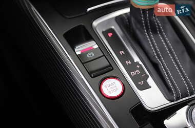 Внедорожник / Кроссовер Audi SQ5 2016 в 