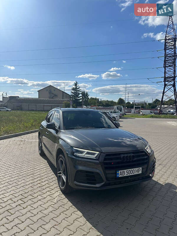 Внедорожник / Кроссовер Audi SQ5 2017 в Виннице