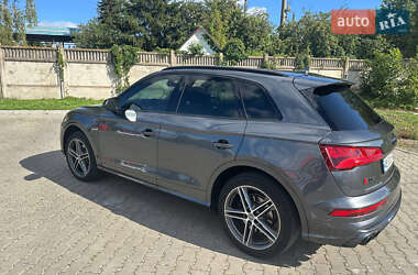 Позашляховик / Кросовер Audi SQ5 2017 в 