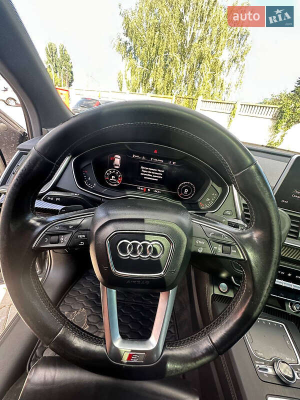 Внедорожник / Кроссовер Audi SQ5 2017 в Виннице