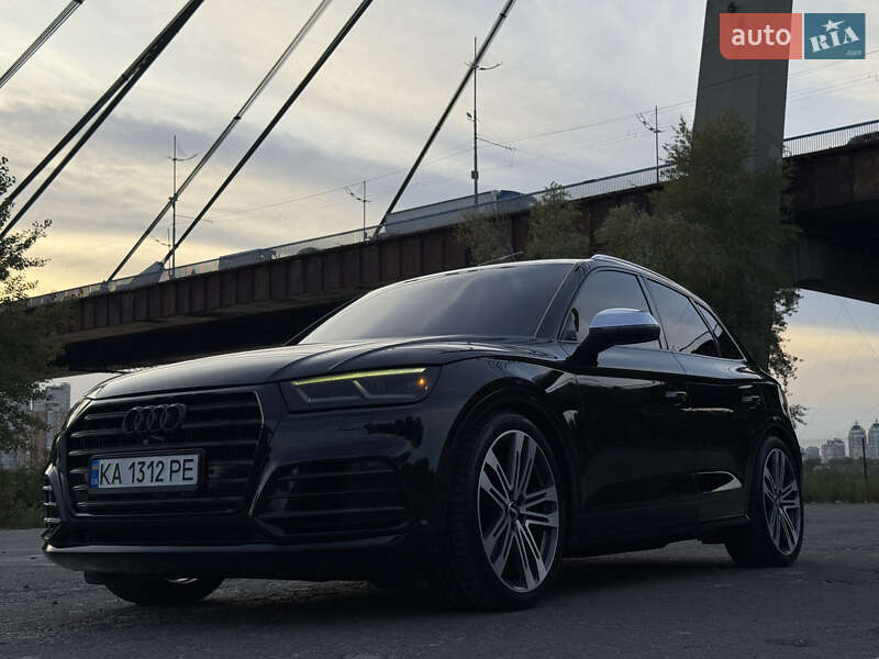 Внедорожник / Кроссовер Audi SQ5 2017 в Киеве