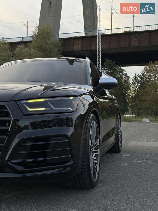Внедорожник / Кроссовер Audi SQ5 2017 в Киеве