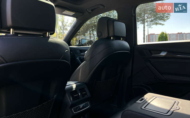 Внедорожник / Кроссовер Audi SQ5 2020 в Львове
