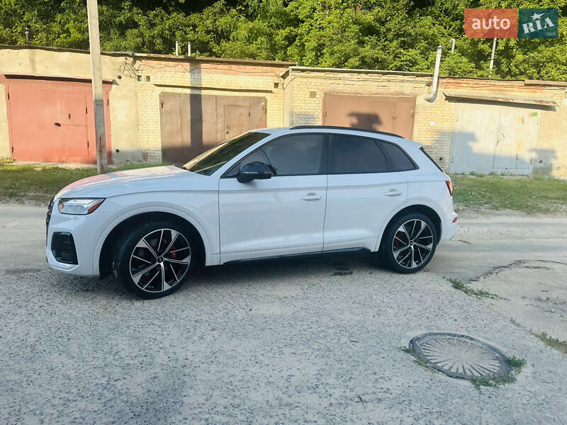 Внедорожник / Кроссовер Audi SQ5 2020 в Сумах