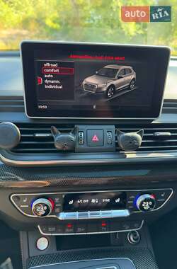 Внедорожник / Кроссовер Audi SQ5 2019 в 