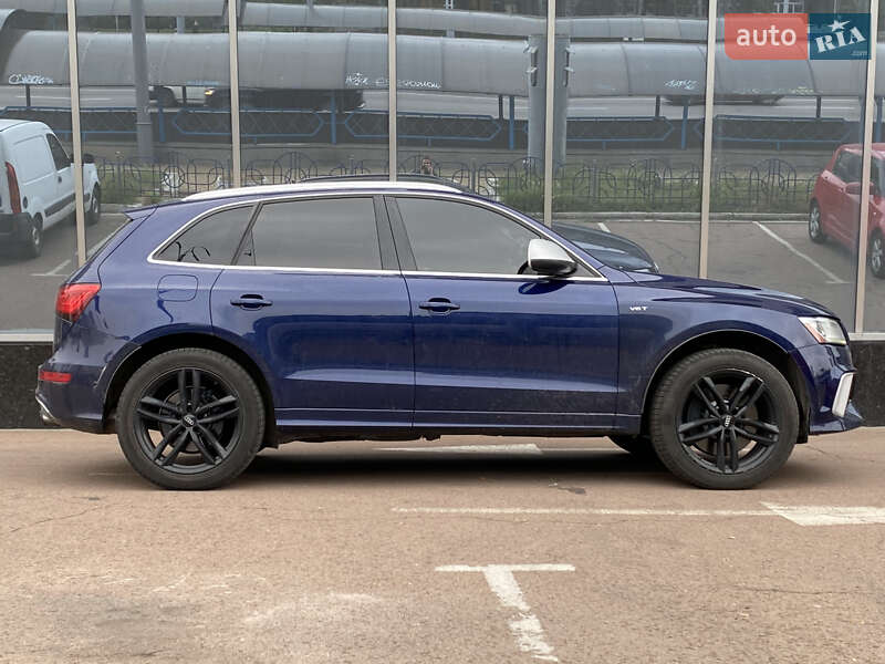 Внедорожник / Кроссовер Audi SQ5 2013 в Киеве