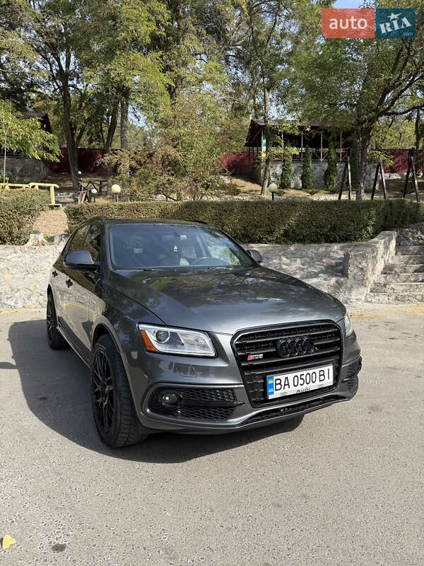 Внедорожник / Кроссовер Audi SQ5 2016 в Кропивницком