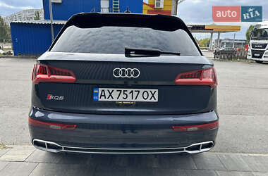 Внедорожник / Кроссовер Audi SQ5 2017 в 