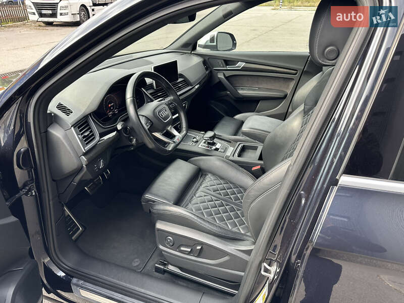 Внедорожник / Кроссовер Audi SQ5 2017 в Харькове