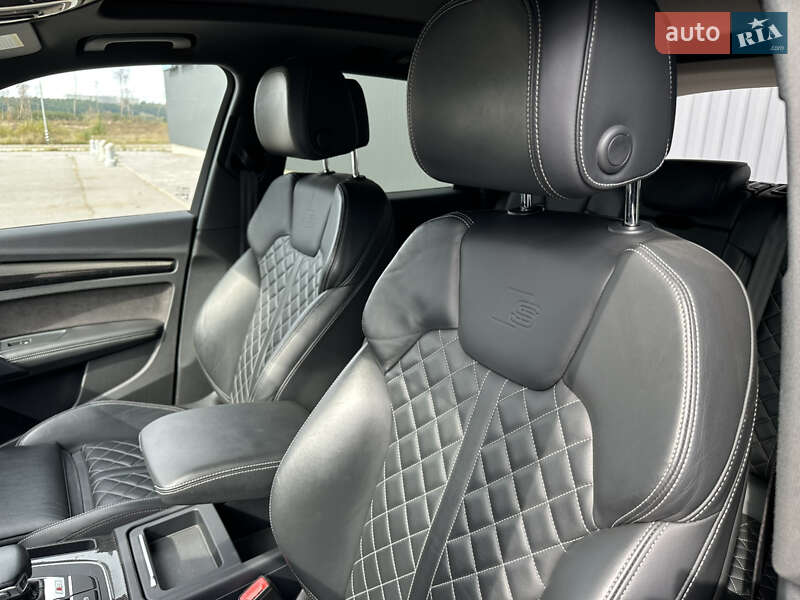 Внедорожник / Кроссовер Audi SQ5 2017 в Харькове