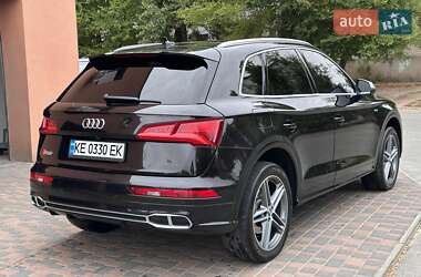 Внедорожник / Кроссовер Audi SQ5 2017 в 