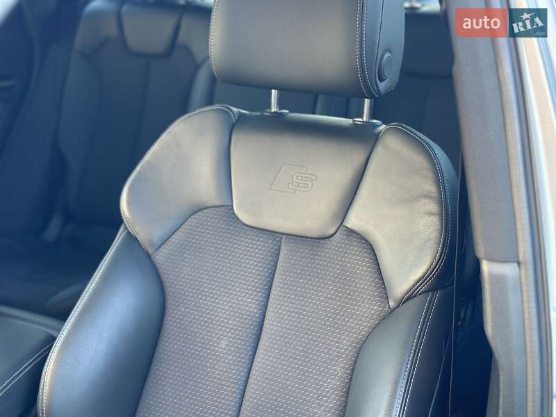 Внедорожник / Кроссовер Audi SQ5 2022 в Львове