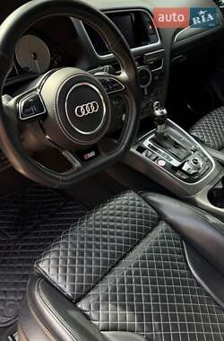 Внедорожник / Кроссовер Audi SQ5 2016 в 