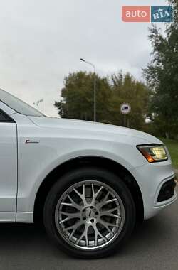 Внедорожник / Кроссовер Audi SQ5 2015 в 