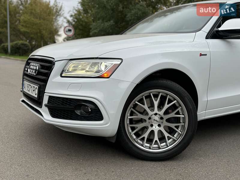Внедорожник / Кроссовер Audi SQ5 2015 в Киеве