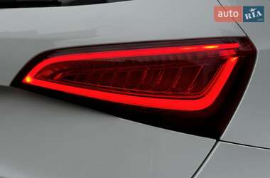 Внедорожник / Кроссовер Audi SQ5 2015 в 