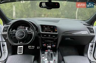 Внедорожник / Кроссовер Audi SQ5 2015 в 