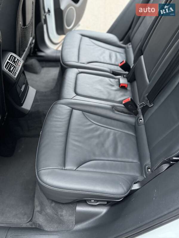 Внедорожник / Кроссовер Audi SQ5 2015 в Киеве