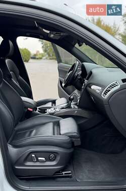 Внедорожник / Кроссовер Audi SQ5 2015 в 