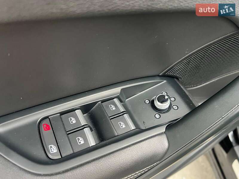 Внедорожник / Кроссовер Audi SQ5 2017 в Львове