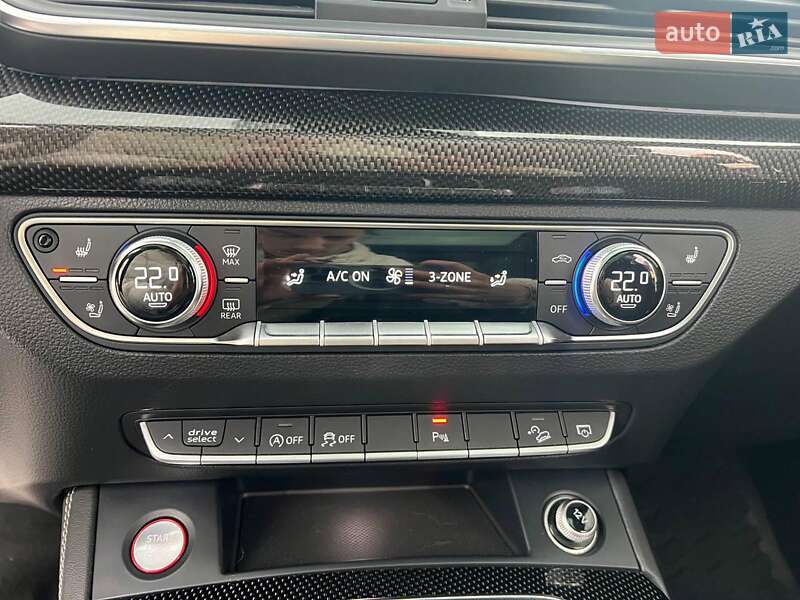 Внедорожник / Кроссовер Audi SQ5 2017 в Львове