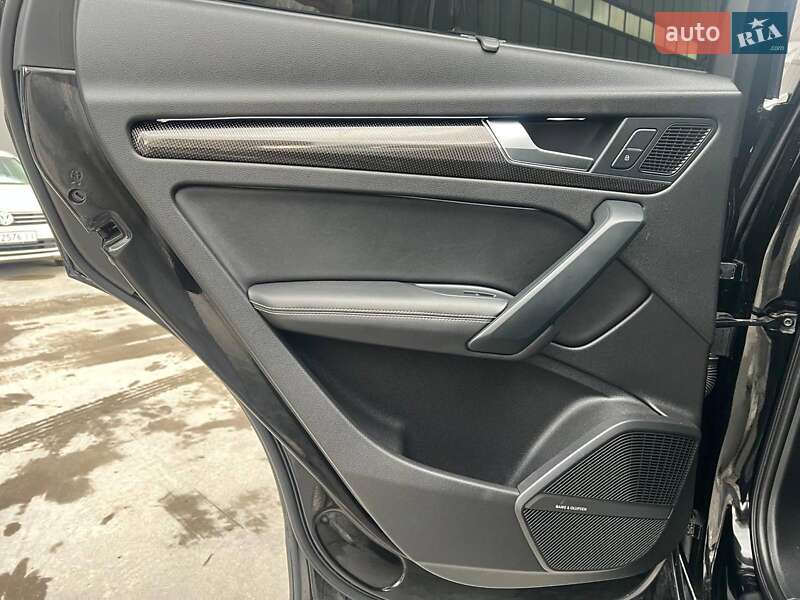 Внедорожник / Кроссовер Audi SQ5 2017 в Львове