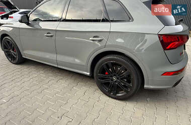 Внедорожник / Кроссовер Audi SQ5 2019 в 